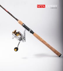 SPIN EXPERT 240 CM 10-30G MF 2P KARBON